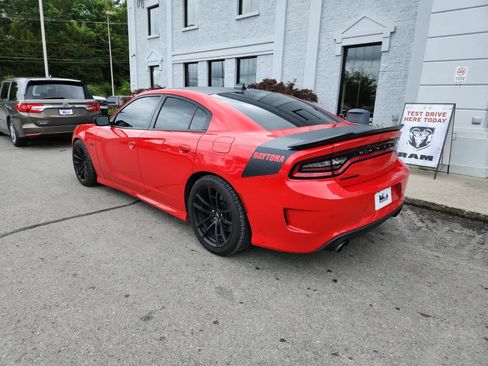 Used 2023 Dodge Charger Scat Pack w/ Daytona Edition Group RWD image 3