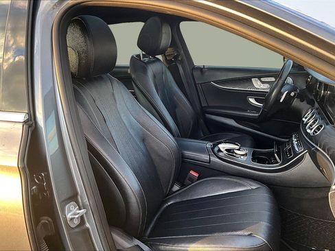 Used 2018 Mercedes-Benz E 300 4MATIC w/ Premium 1 Package image 29