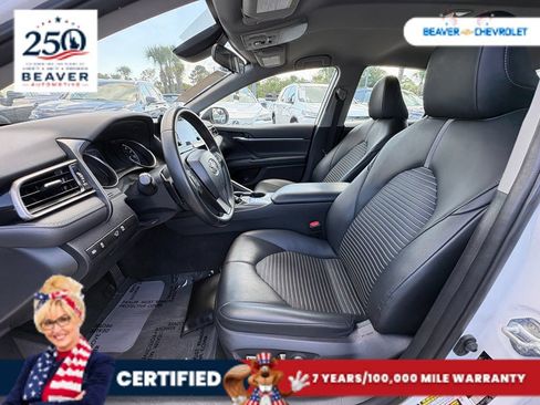 Used 2023 Toyota Camry SE FWD image 13