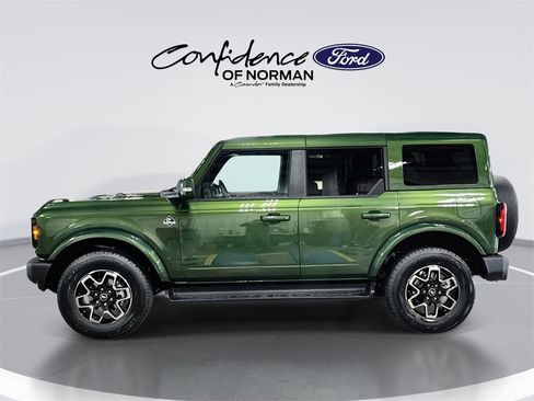 New 2025 Ford Bronco Outer Banks image 5