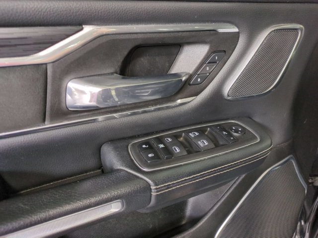 Used 2023 RAM 1500 Laramie AWD/4WD image 16