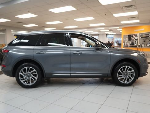 Used 2022 Lincoln Corsair AWD w/ Equipment Group 101A image 13