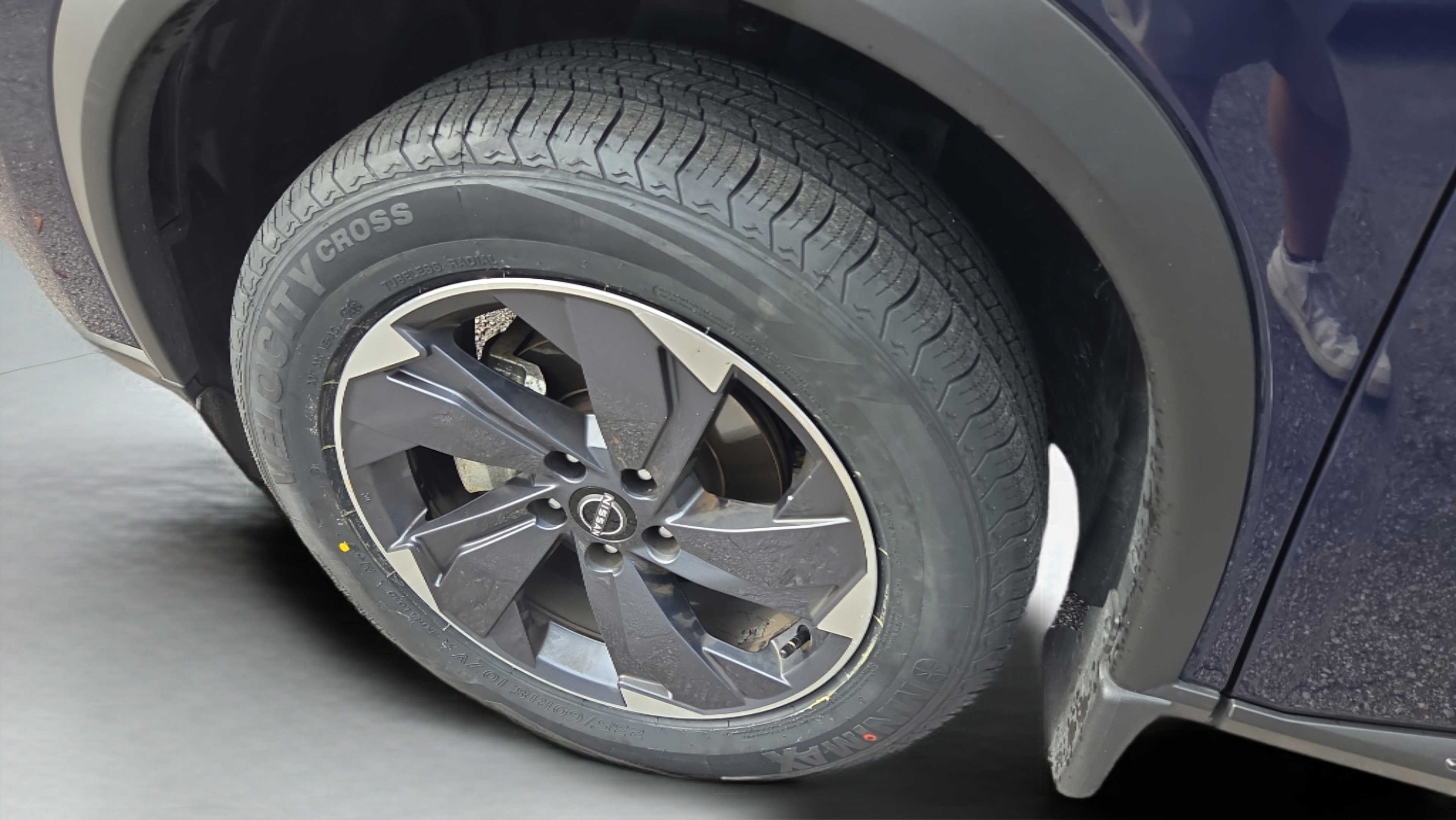 Used 2024 Nissan Rogue SV w/ SV Premium Package AWD/4WD image 9