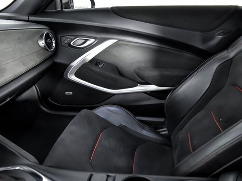 Used 2019 Chevrolet Camaro ZL1 RWD image 38