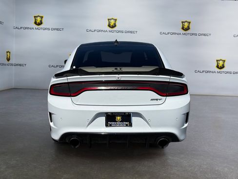 Used 2018 Dodge Charger SRT w/ Technology Group RWD image 4