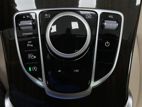 Used 2019 Mercedes-Benz C 300 4MATIC Sedan image 25