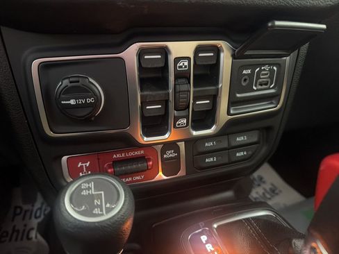 New 2026 Jeep Gladiator Sport image 14