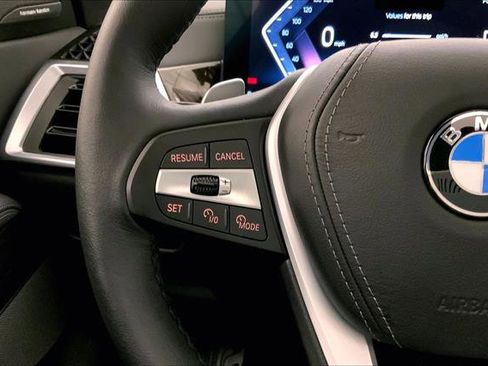 Used 2025 BMW X5 xDrive40i w/ Premium Package image 18