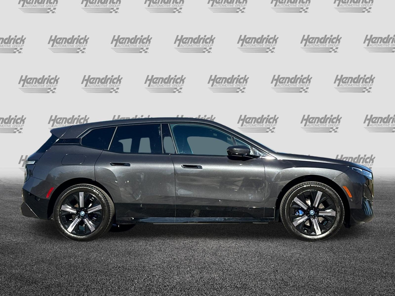Used 2024 BMW iX xDrive50 w/ Sport Package AWD/4WD image 3