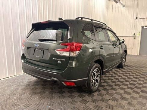 Used 2023 Subaru Forester Premium AWD/4WD image 23