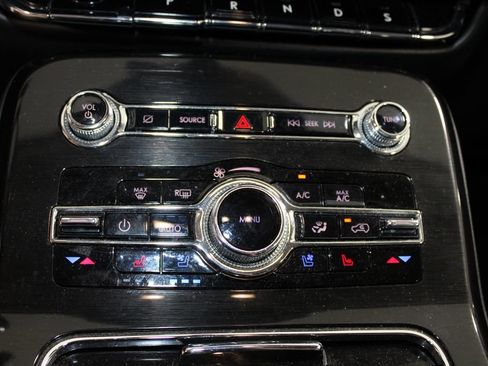 Used 2023 Lincoln Nautilus Reserve FWD image 30