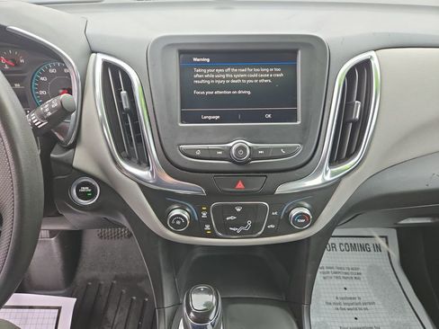 Used 2020 Chevrolet Equinox LS image 15