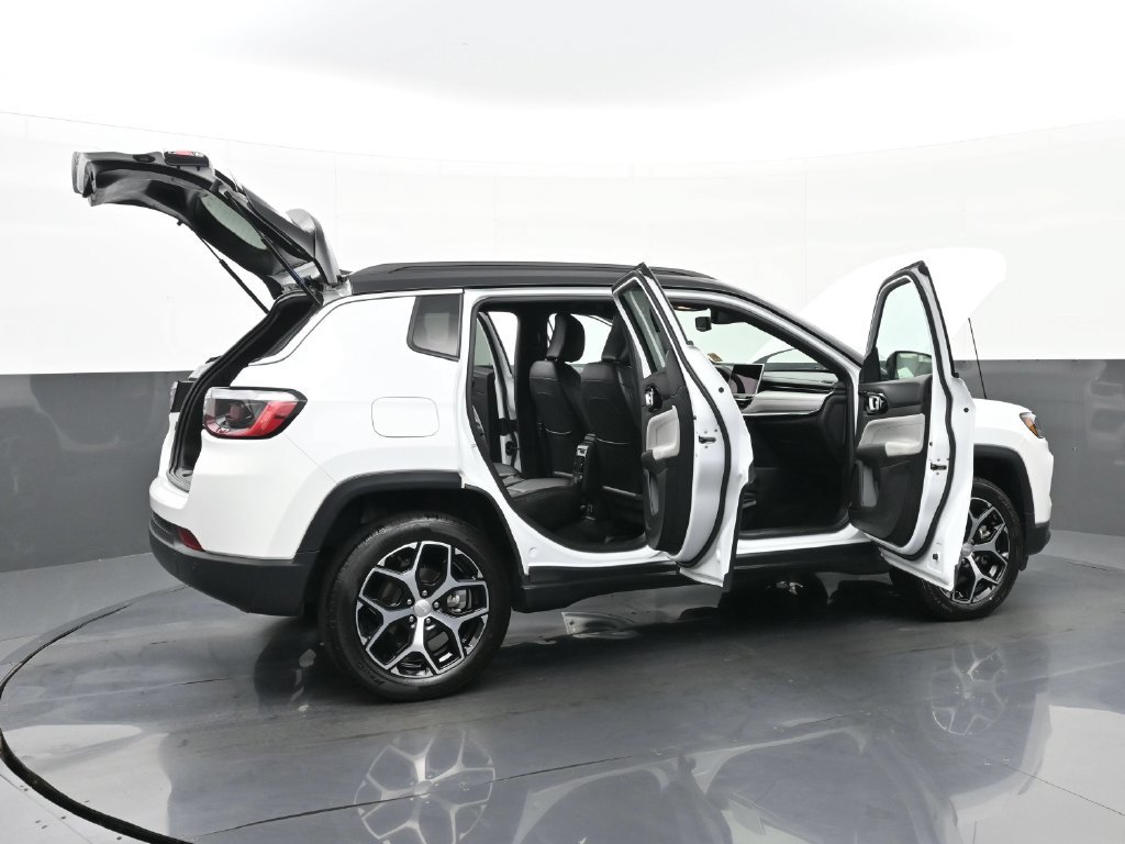 Used 2024 Jeep Compass Limited AWD/4WD image 54