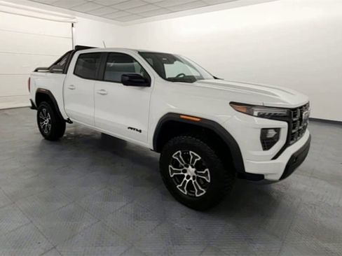 Used 2023 GMC Canyon AT4 w/ LPO, Sports Bar Package image 2