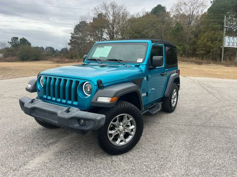 Used 2020 Jeep Wrangler Sport image 2