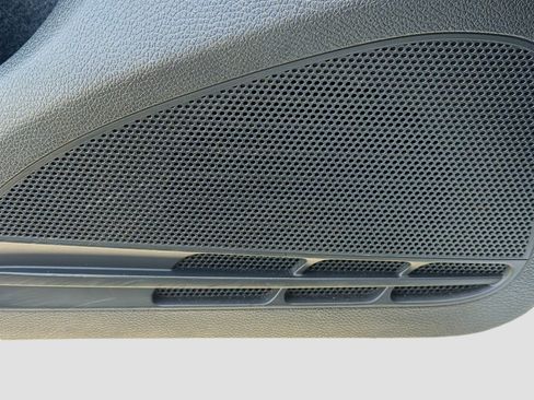 Used 2010 Volkswagen Golf 2-Door image 22