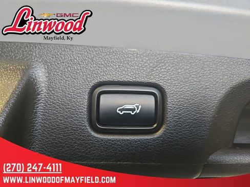 Used 2023 Hyundai Palisade SEL w/ Premium Package FWD image 13