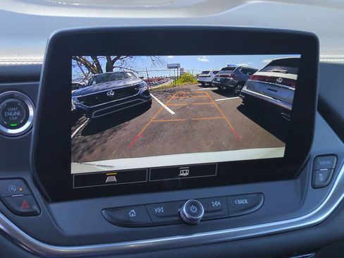 Used 2025 Chevrolet Blazer LT AWD/4WD image 17