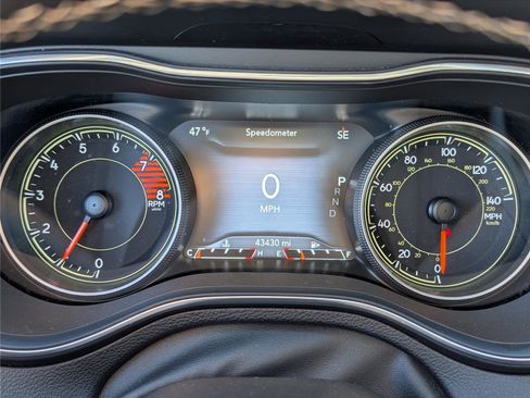 Used 2021 Jeep Cherokee Latitude Lux 80th Anniv w/ Quick Order Package 26U 80TH image 27