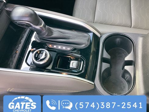 Used 2023 Chevrolet Colorado ZR2 w/ ZR2 Convenience Package III image 34