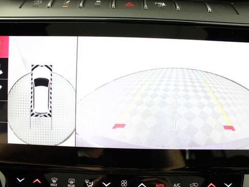 New 2026 Jeep Grand Cherokee Limited w/ Luxury Tech Group II AWD/4WD image 4