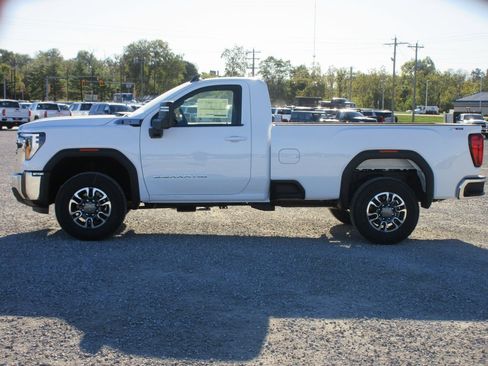 New 2026 GMC Sierra 2500 SLE image 10