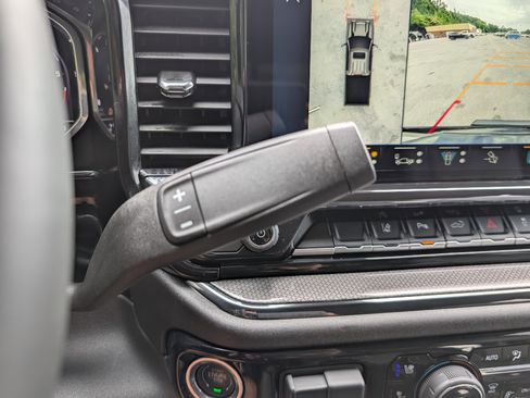 Used 2025 Chevrolet Silverado 2500 ZR2 w/ LPO, Dark Essentials Package AWD/4WD image 31