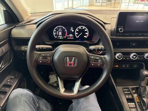 Used 2024 Honda CR-V EX image 24