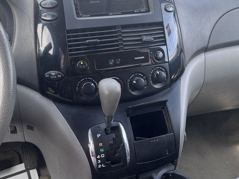 Used 2004 Toyota Sienna CE FWD image 23