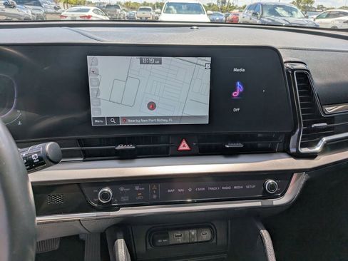 Used 2023 Kia Sportage EX FWD image 22