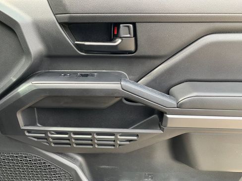 Used 2024 Toyota Tacoma SR5 image 19