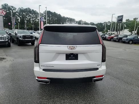 Used 2022 Cadillac Escalade ESV Premium Luxury AWD/4WD image 5