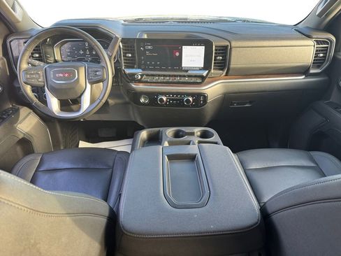 Used 2024 GMC Sierra 1500 SLT image 12