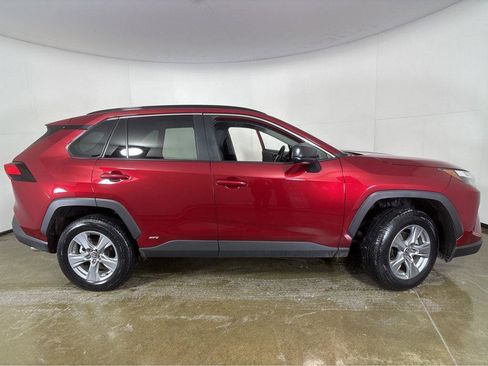 Used 2025 Toyota RAV4 LE image 21