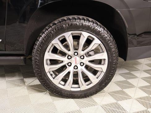 Used 2021 GMC Yukon XL Denali w/ Denali Premium Package AWD/4WD image 21