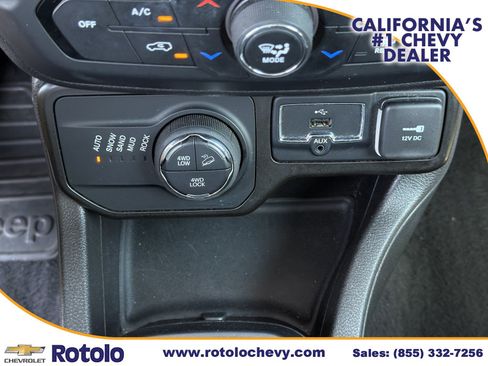 Used 2023 Jeep Renegade Trailhawk AWD/4WD image 21