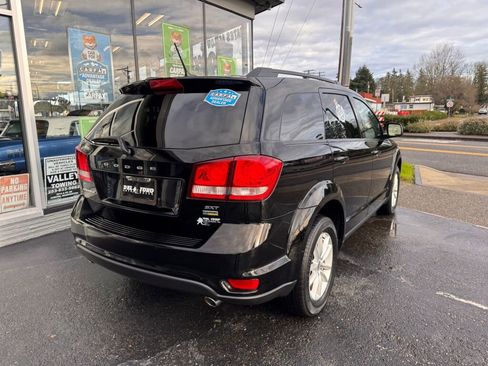 Used 2015 Dodge Journey SXT w/ Flexible Seating Group image 6