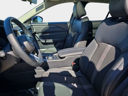 Used 2025 MAZDA CX-50 AWD 2.5 S w/ Premium Package image 18