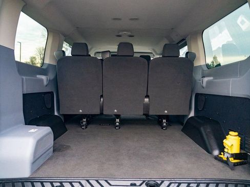 Used 2019 Ford Transit 150 XLT image 24
