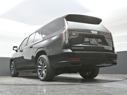 Certified 2023 Cadillac Escalade ESV Sport w/ Touring Package AWD/4WD image 24