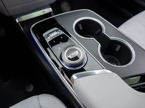 New 2026 Cadillac Lyriq Luxury image 24