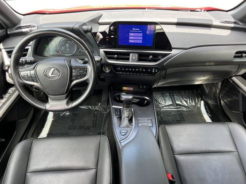 Certified 2024 Lexus UX 250h F Sport FWD image 22