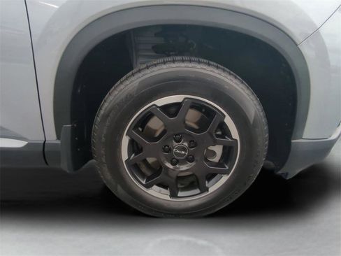 Certified 2025 Honda Pilot EX-L image 11