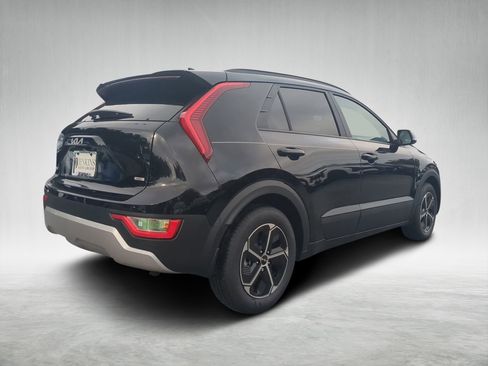 New 2025 Kia Niro EX image 3