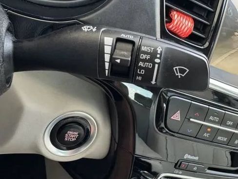 Used 2015 Kia K900 Luxury RWD image 48
