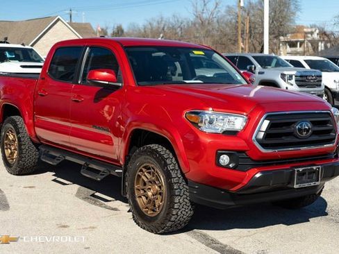 Used 2021 Toyota Tacoma SR5 image 4