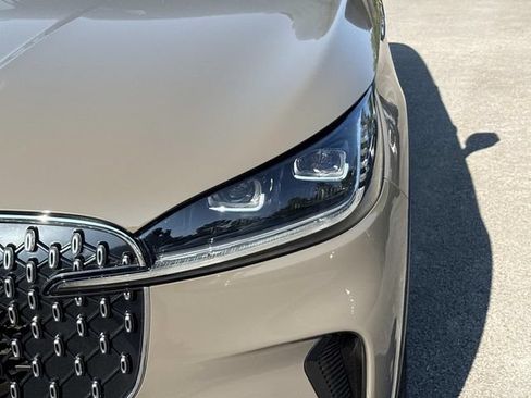 New 2026 Lincoln Aviator Reserve AWD/4WD image 10