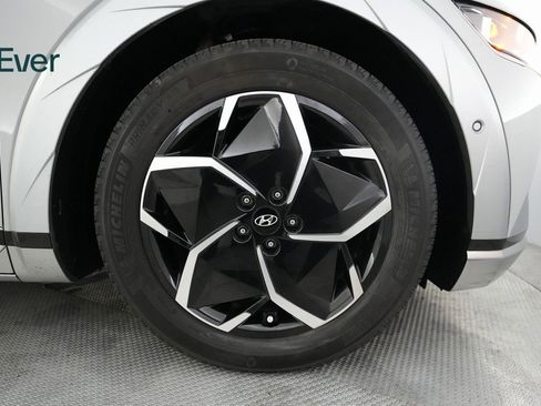 Used 2024 Hyundai Ioniq 5 Limited image 18