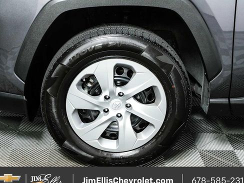 Used 2022 Toyota RAV4 LE FWD image 34
