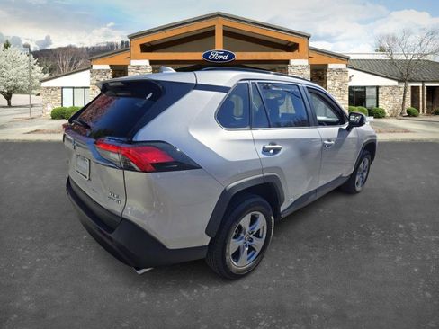 Used 2024 Toyota RAV4 XLE image 5